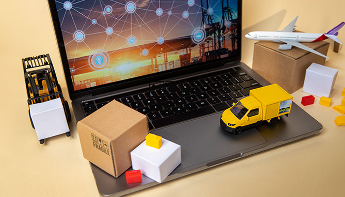 The rise of E-Commerce: how online shopping is reshaping the logistics landscape - E-Commerce | Blackwater Blackwater Freight | E-Commerce | Blackwater